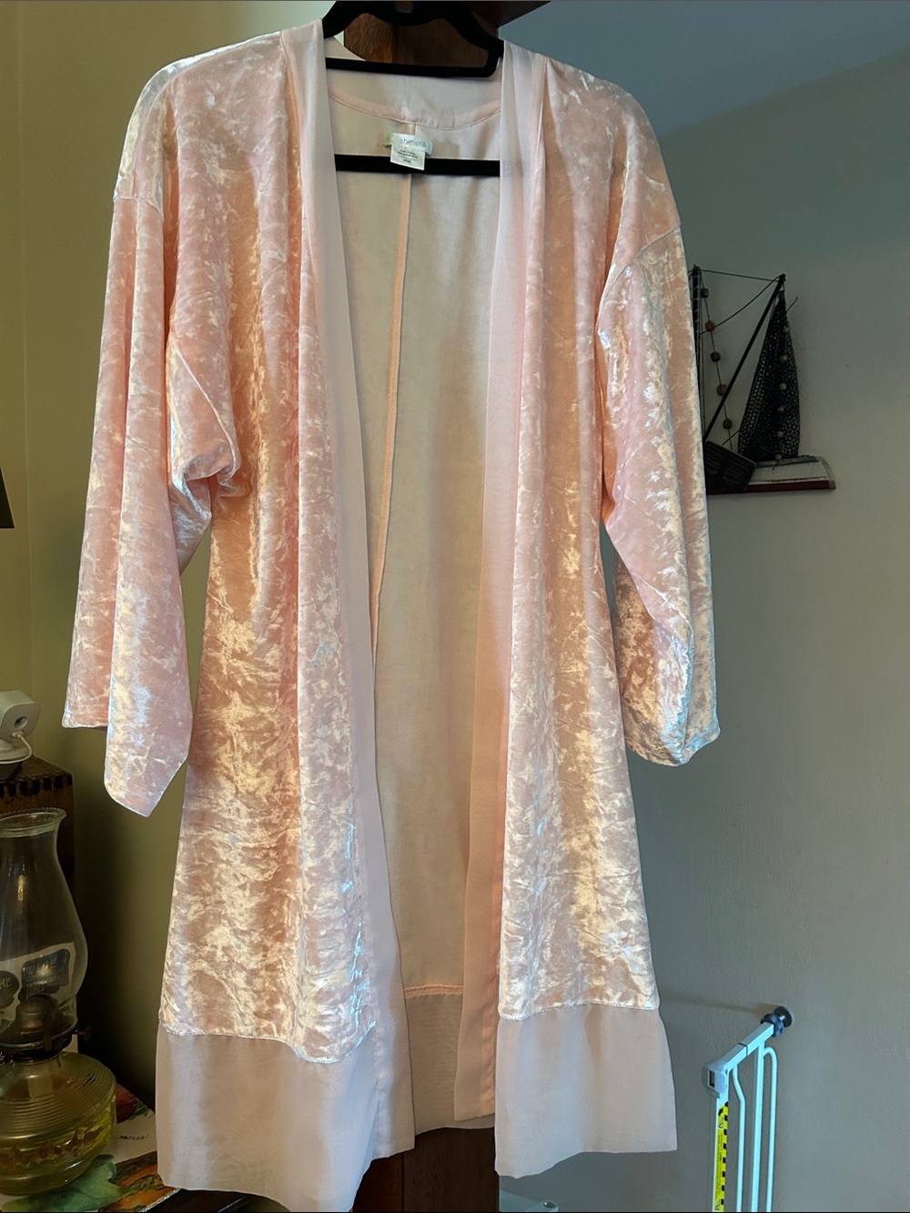 Shimera Pale Pink Velvet Kimono Robe